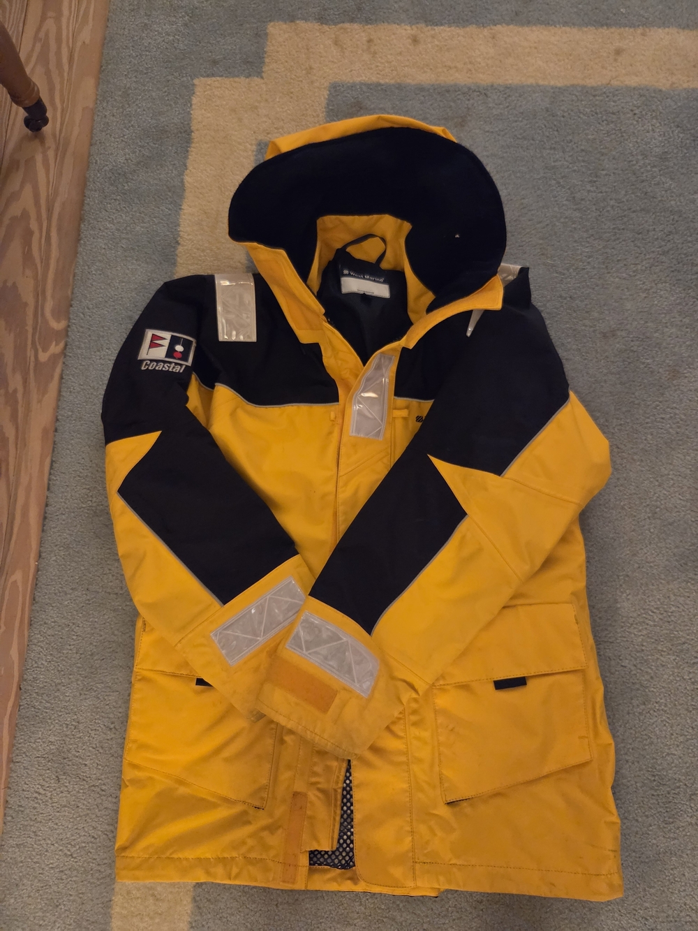 West Marine Coastal Foul Weather Sailing Jacket Heavy Duty Yellow Black M